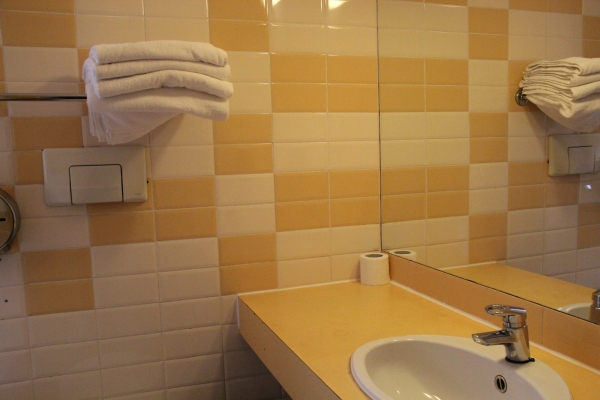 Budget Dam Hotel
